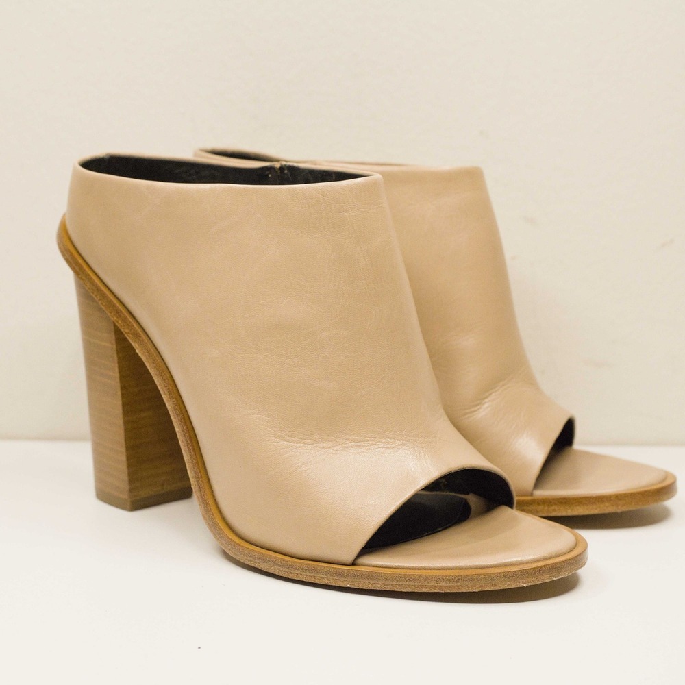 TIBI Bee Leather Peep Toe Mules Block Heel Mule Slides Nude Minimalist Sz 40/10